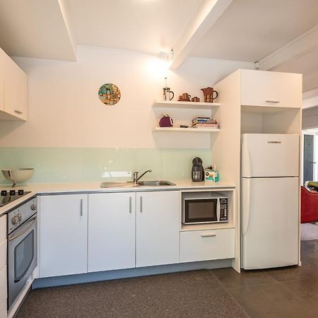 Ferienwohnung Retro Living - Lush Garden Christchurch Exterior foto