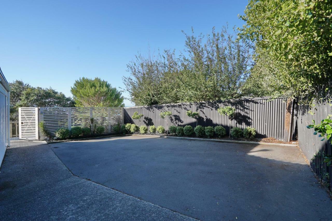 Ferienwohnung Retro Living - Lush Garden Christchurch Exterior foto